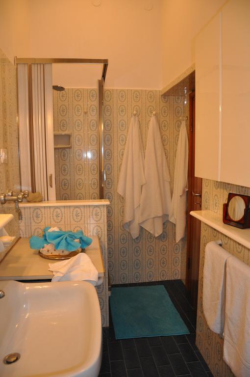 B&B Villa Marsa Bolonia Habitación foto